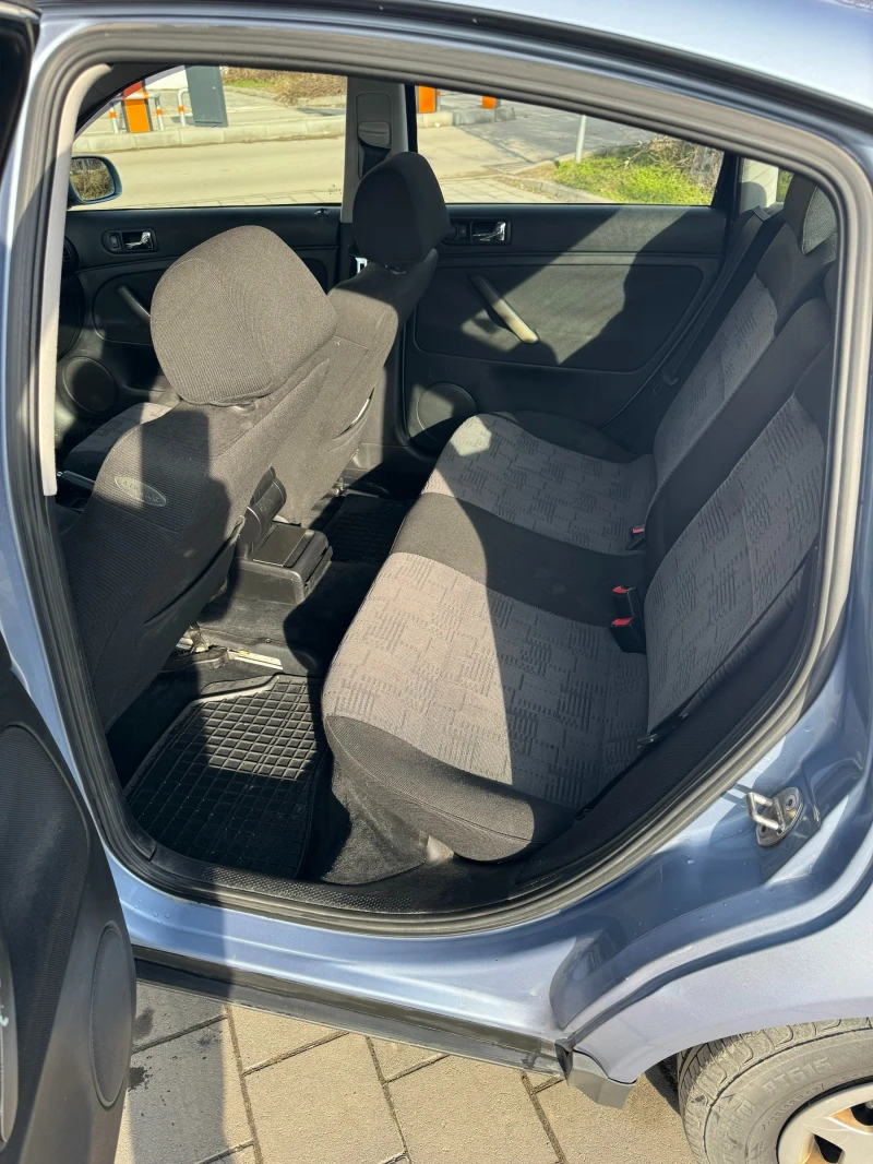 VW Passat 1.8 Turbo + LPG, снимка 11 - Автомобили и джипове - 53448395