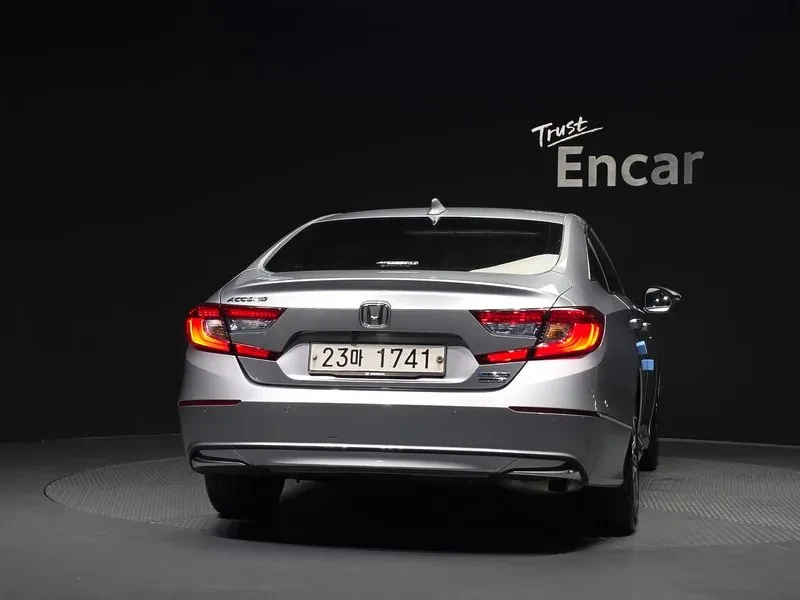 Honda Accord 10Th Generation 2.0 Hybrid Touring | Mobile.bg � ����������� 14