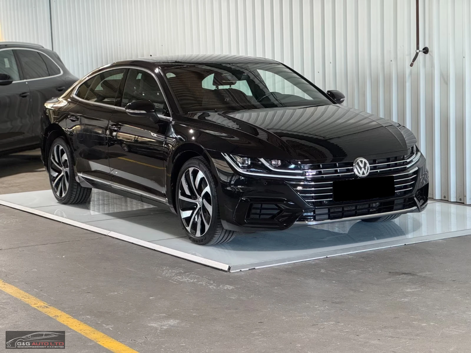 VW Arteon R-LINE/150HP/MASSAGE/KLESS/HUD/ACC/AMBI/LED/904f, снимка 1