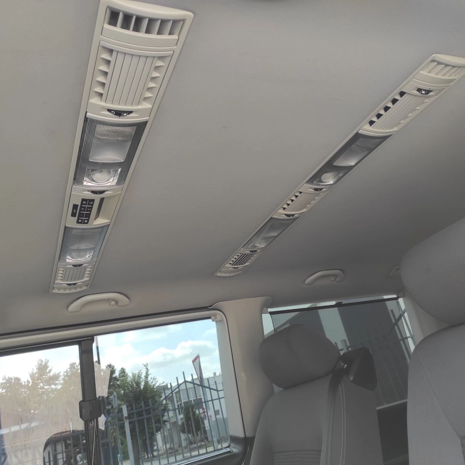 VW Multivan 2.0 TDI 4x4 | Mobile.bg   17