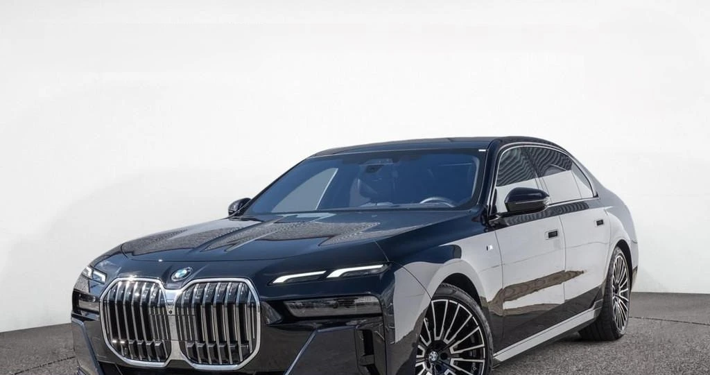 BMW 740 d/xDrive/M-SPORT/ICONIC GLOW/B&W/HEAD UP/360/LED/ - изображение 2