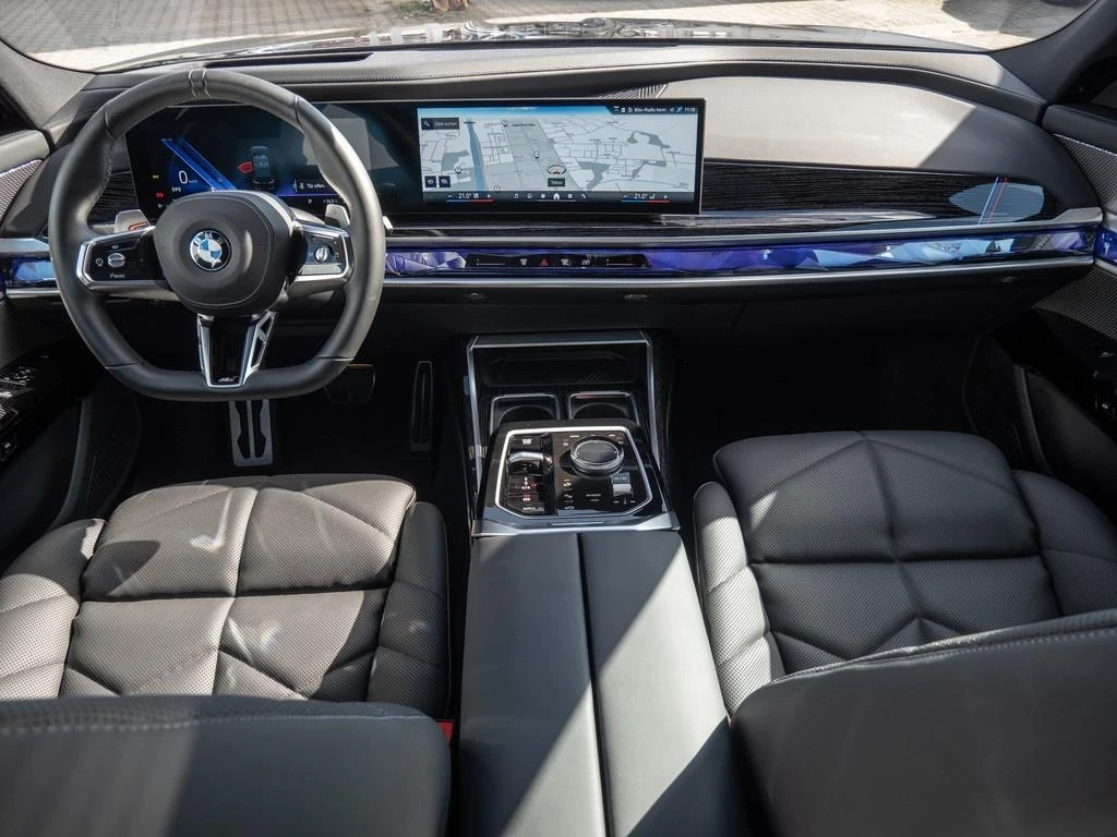 BMW 740 d/xDrive/M-SPORT/ICONIC GLOW/B&W/HEAD UP/360/LED/ - изображение 9