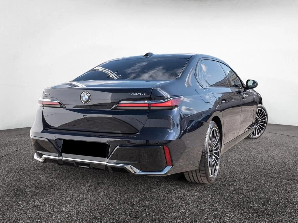 BMW 740 d/xDrive/M-SPORT/ICONIC GLOW/B&W/HEAD UP/360/LED/ - изображение 4