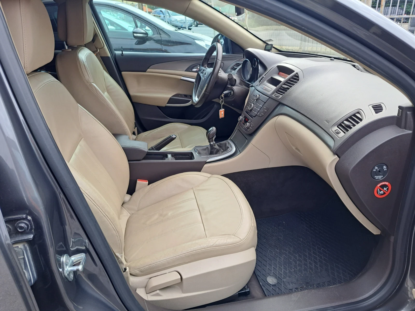 Opel Insignia 2.0CDI EURO 5 - изображение 9