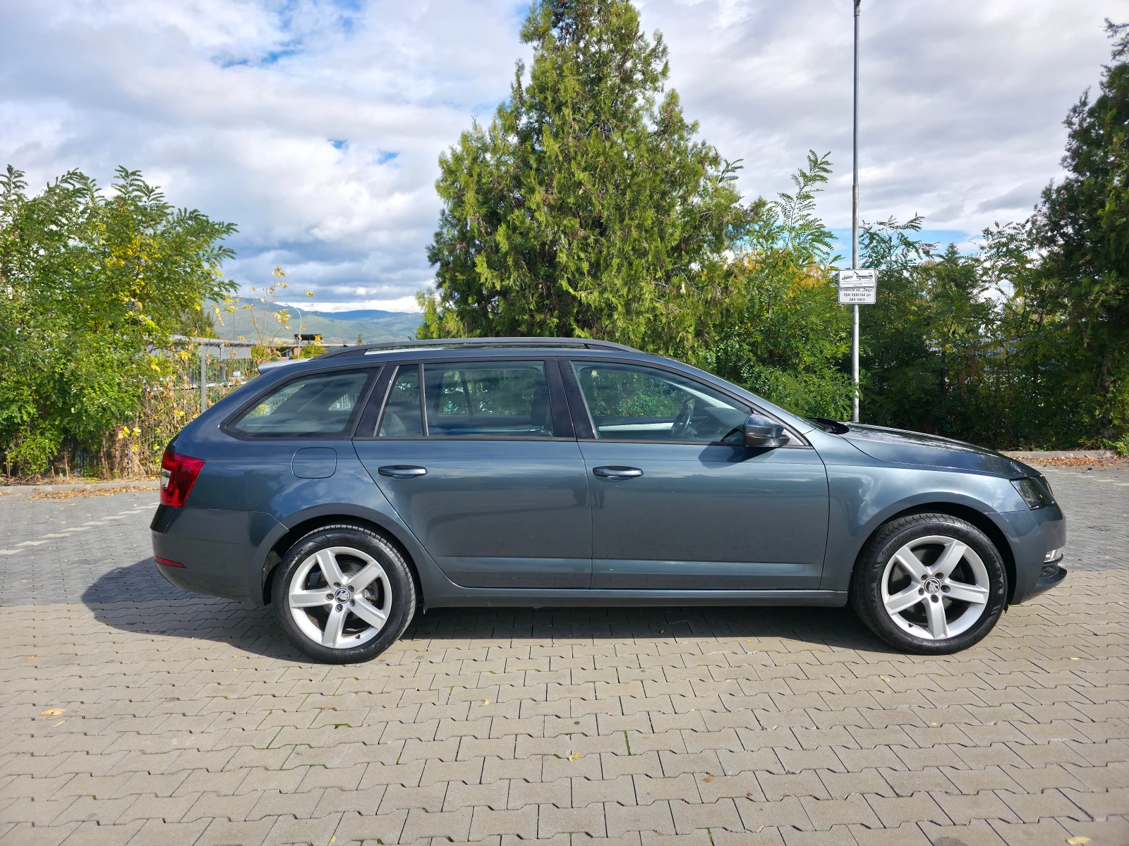 Skoda Octavia 2.0TDI 4x4 184ps DSG - изображение 8