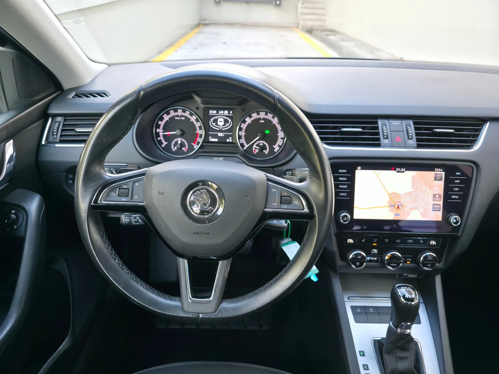 Skoda Octavia 2.0TDI 4x4 184ps DSG - изображение 10