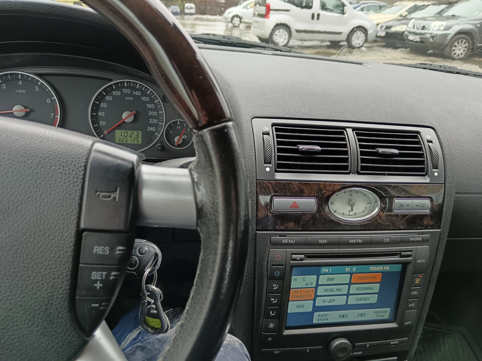 Ford Mondeo Хечбек  - изображение 8