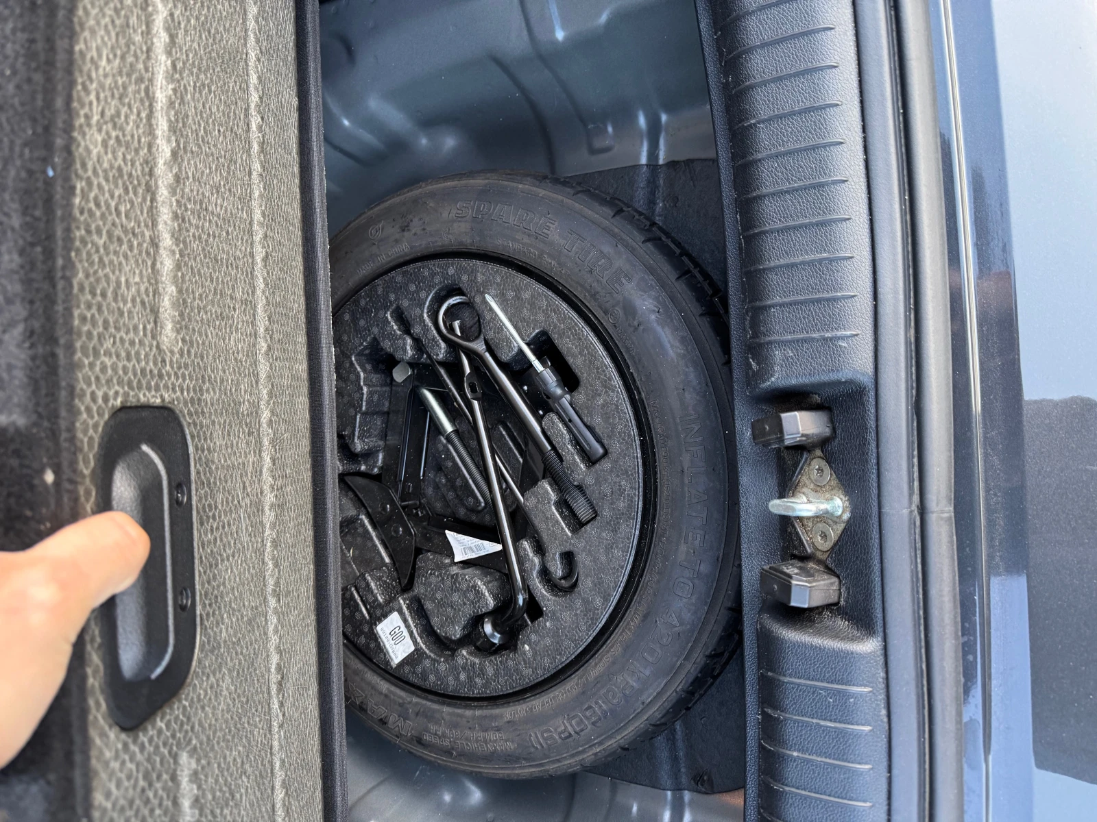 Kia Ceed 1.6, снимка 8 - Автомобили и джипове - 53847463