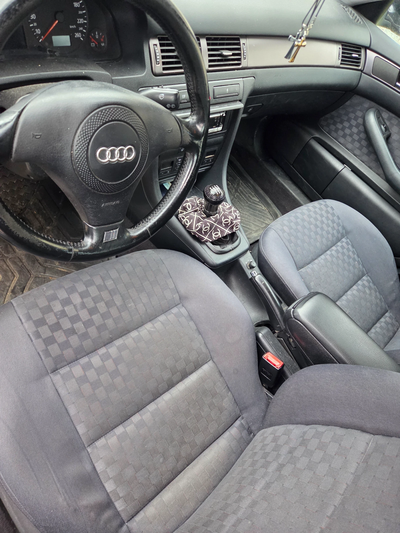 Audi A6, снимка 10 - Автомобили и джипове - 53893847