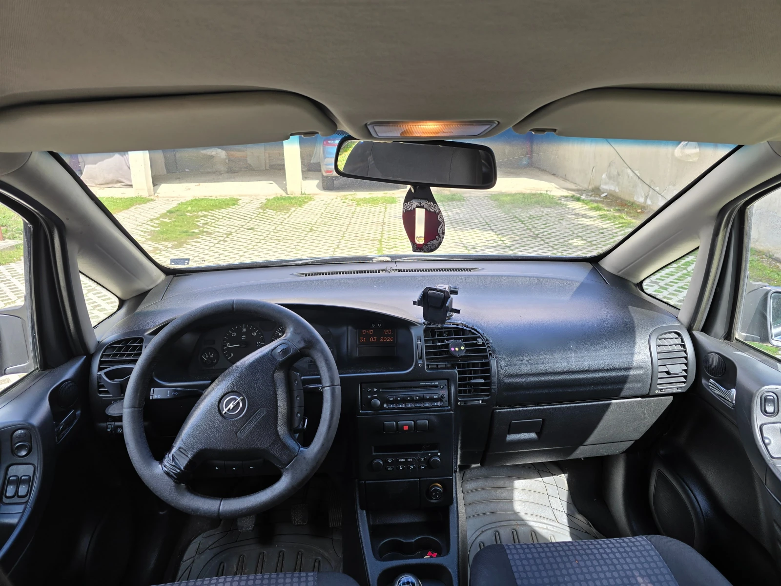 Opel Zafira, снимка 5 - Автомобили и джипове - 54043366