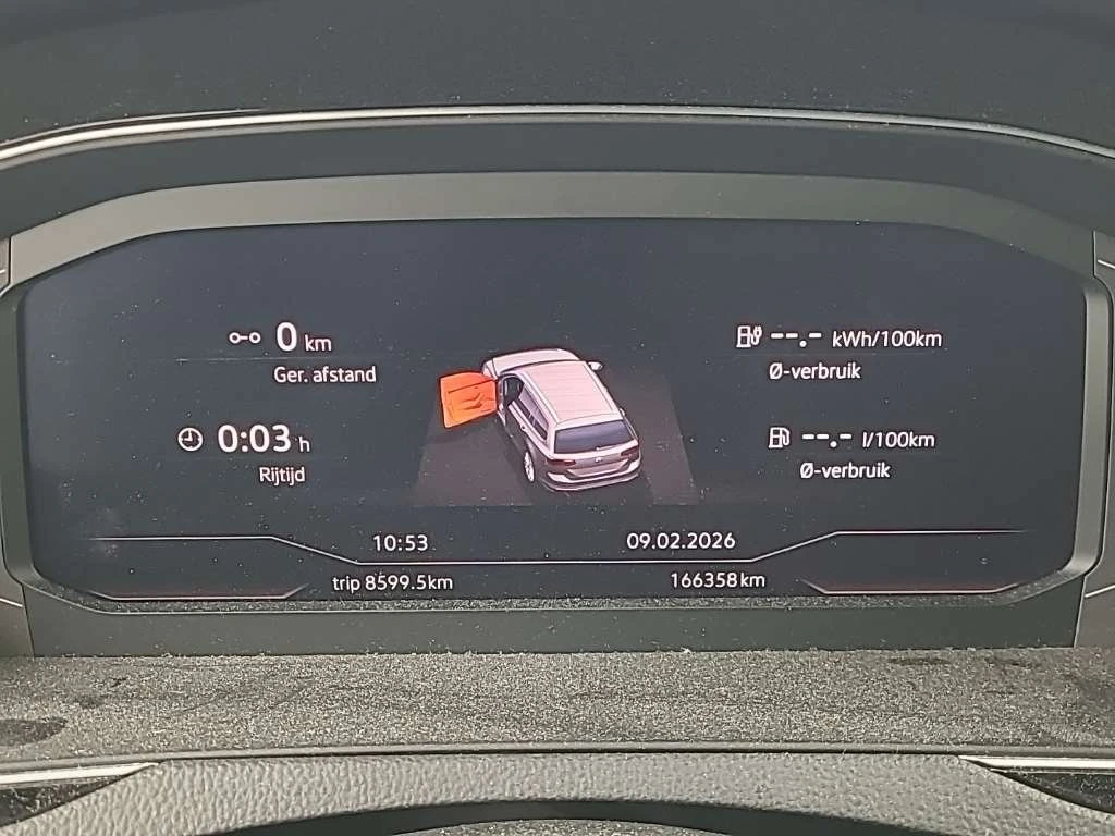 VW Passat Variant GTE 1.4 TSI Business, снимка 9 - Автомобили и джипове - 54146849