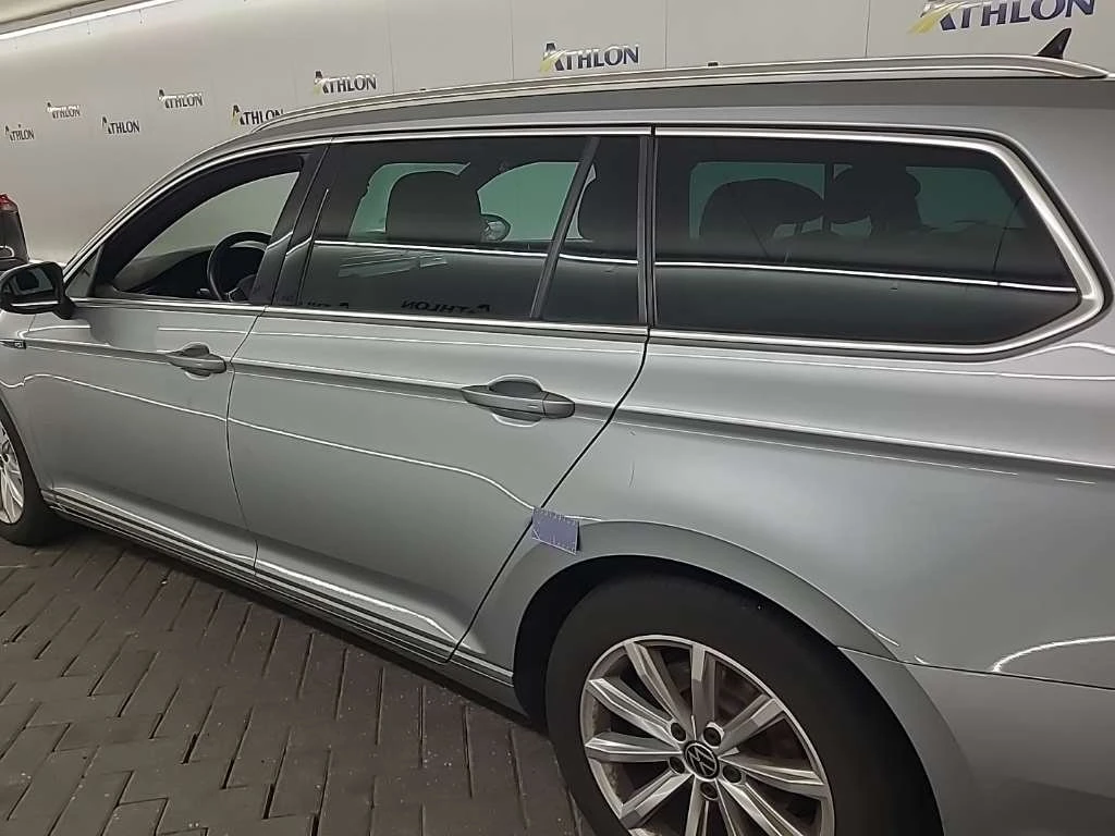 VW Passat Variant GTE 1.4 TSI Business, снимка 13 - Автомобили и джипове - 54146849