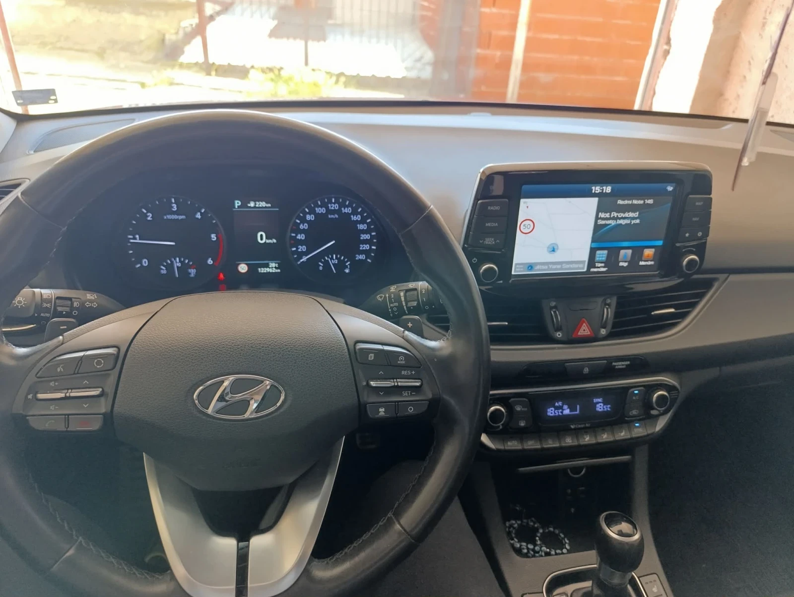 Hyundai I30 1.6 CRDi (136к.с.) AUTOMATIC | Закупена от Хюндай , снимка 11 - Автомобили и джипове - 54917743