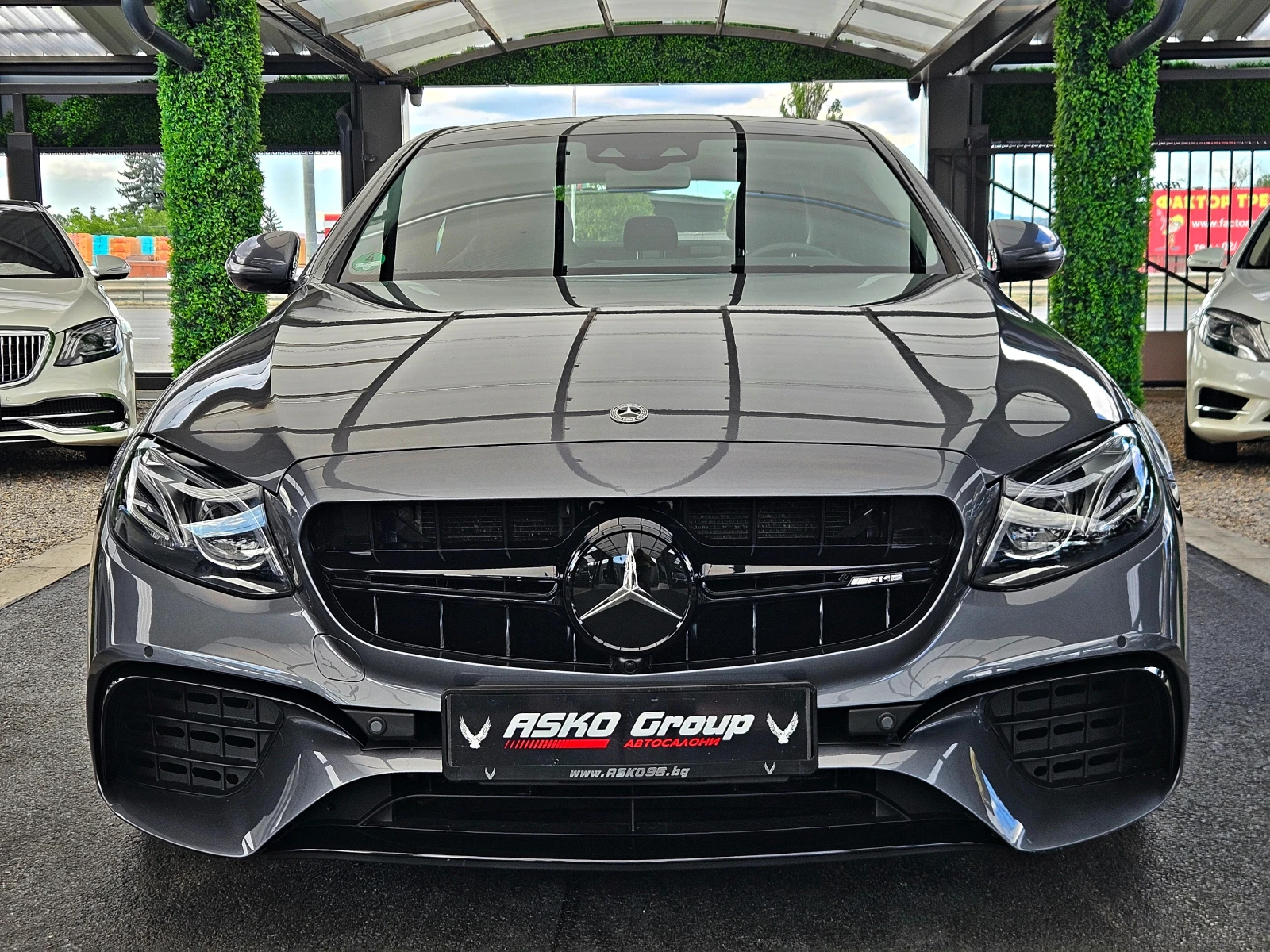 Mercedes-Benz E 350 AMG/DISTR/CAMERA/AMBIENT/CAR PLAY/ПОДГРЕВ/DIGI/LIZ, снимка 2 - Автомобили и джипове - 55283377