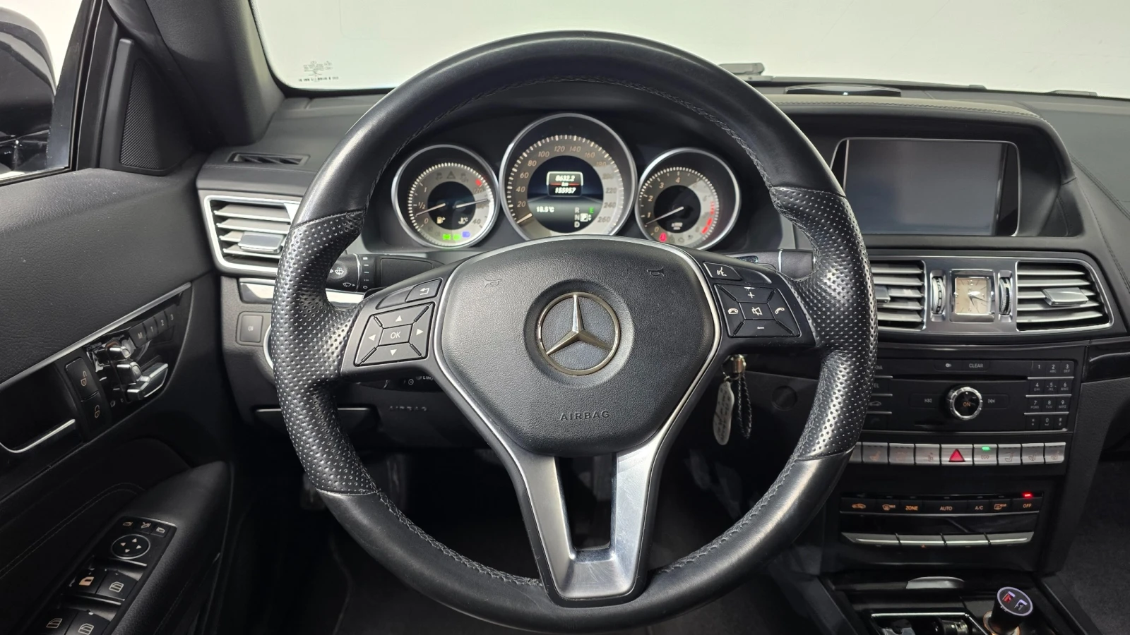 Mercedes-Benz E 400 AMG lineПодгрев/Обдух/ПАМЕТ, снимка 8 - Автомобили и джипове - 55383486