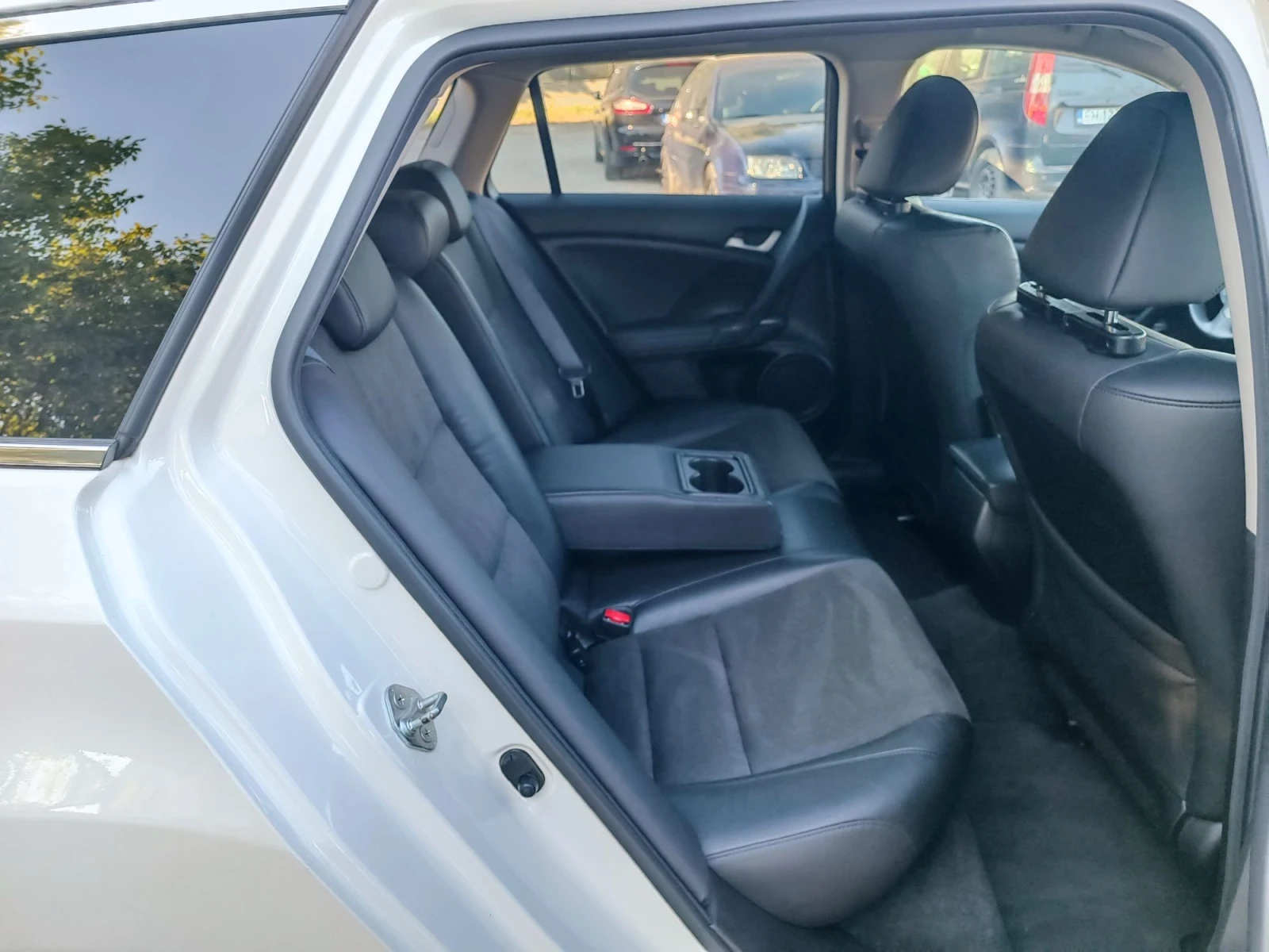 Honda Accord 2.4i-201кс-ШВЕЙЦАРИЯ-РЪЧКА-6ск-FACELIFT-TypeS, снимка 12 - Автомобили и джипове - 55694151