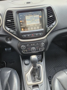 Jeep Cherokee 2.2 Mjt /4х4/, снимка 15