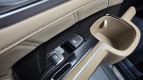 Kia Sorento 2024* SIGNATURE* 7PASS* 4X4* ОБДУХ* 360* HUD* DIS*, снимка 15