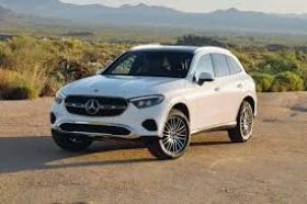  Mercedes-Benz GLC 30...