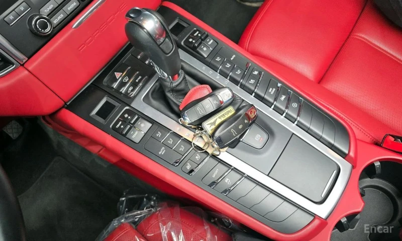 Porsche Macan, снимка 9 - Автомобили и джипове - 52322797