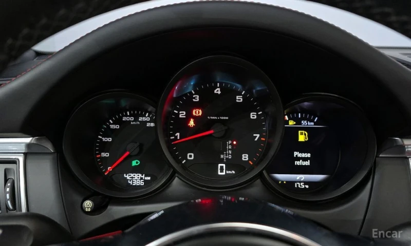 Porsche Macan, снимка 8 - Автомобили и джипове - 52322797