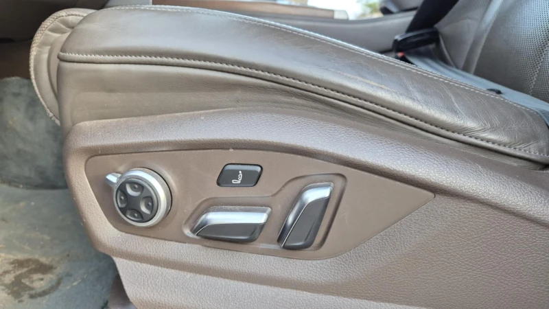 Audi Q7, снимка 11 - Автомобили и джипове - 52773095