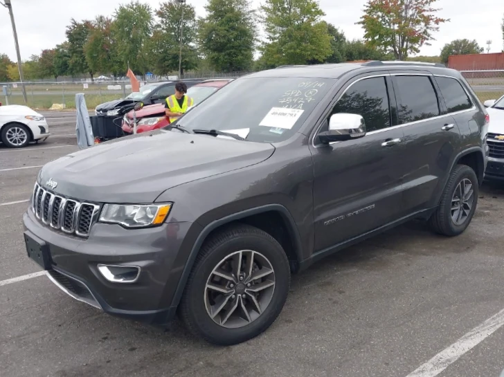 Jeep Grand cherokee LIMITED Подгрев* М.точка* CarPlay* На 75хил.km!*  - изображение 2