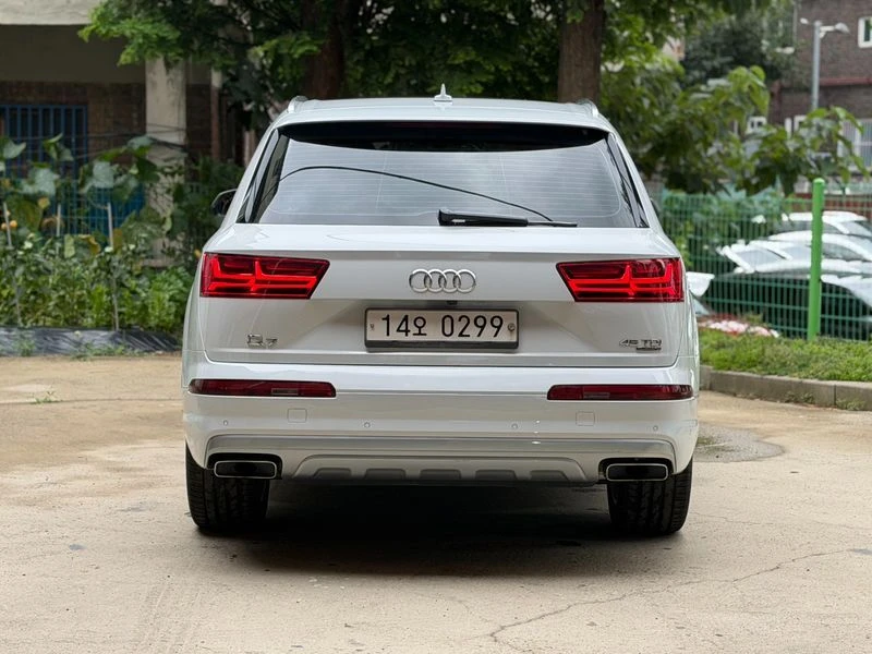 Audi Q7 45 TDI Quattro Sport| 258к.с.| ВКЛ.ТЕХНОТЕСТ, снимка 4 - Автомобили и джипове - 55308865