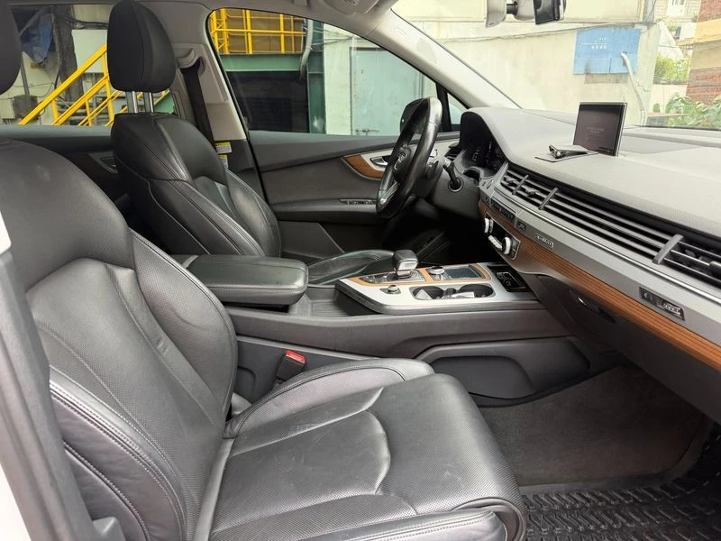 Audi Q7 45 TDI Quattro Sport| 258к.с.| ВКЛ.ТЕХНОТЕСТ, снимка 10 - Автомобили и джипове - 55308865