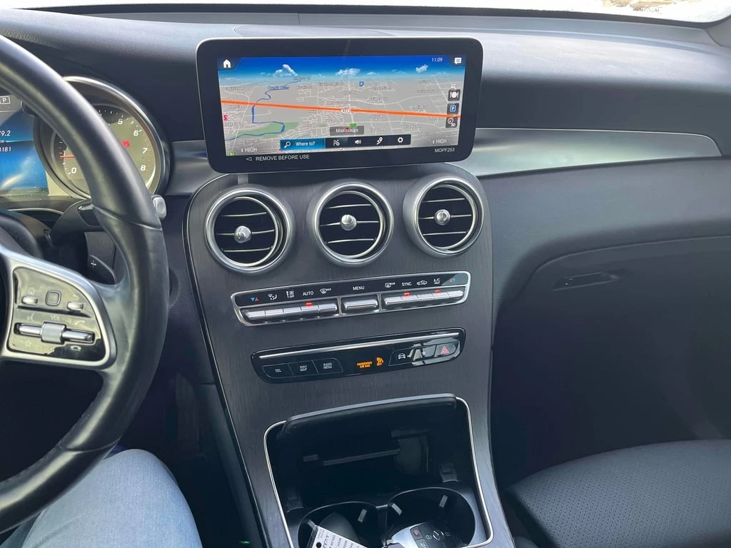 Mercedes-Benz GLC 300 4MATIC 2022 * CARFAX * БЕЗ ПЪРВОНАЧАЛНА ВНОСКА - изображение 9