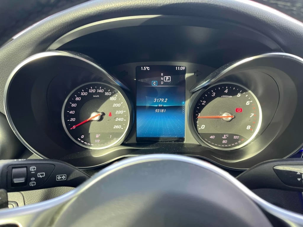 Mercedes-Benz GLC 300 4MATIC 2022 * CARFAX * БЕЗ ПЪРВОНАЧАЛНА ВНОСКА - изображение 8