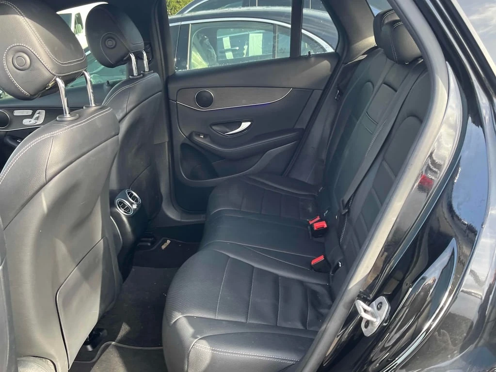 Mercedes-Benz GLC 300 4MATIC 2022 * CARFAX * БЕЗ ПЪРВОНАЧАЛНА ВНОСКА - изображение 10