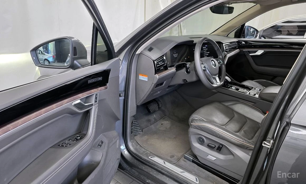 VW Touareg  - изображение 10