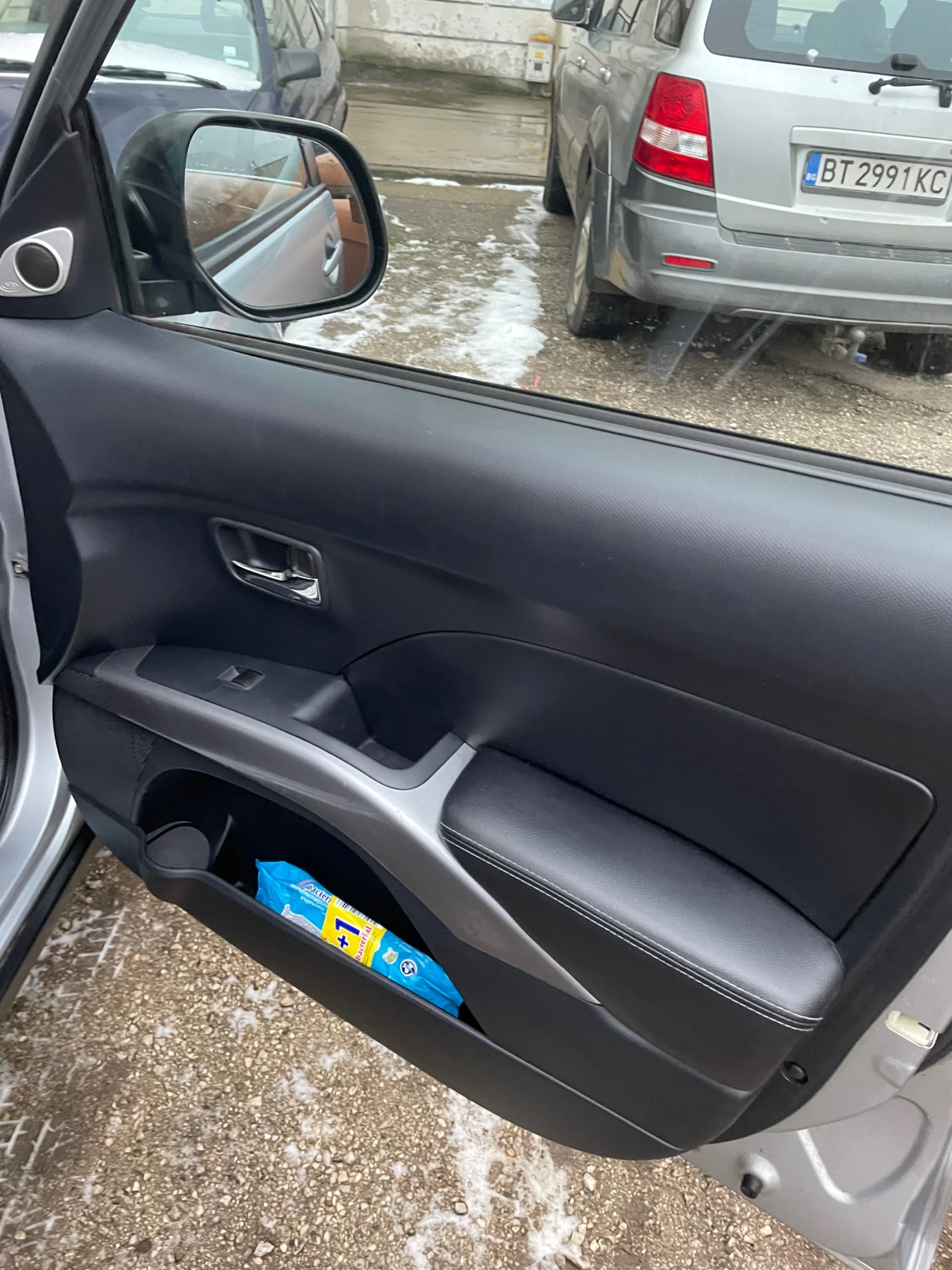 Mitsubishi Outlander, снимка 4 - Автомобили и джипове - 54682563