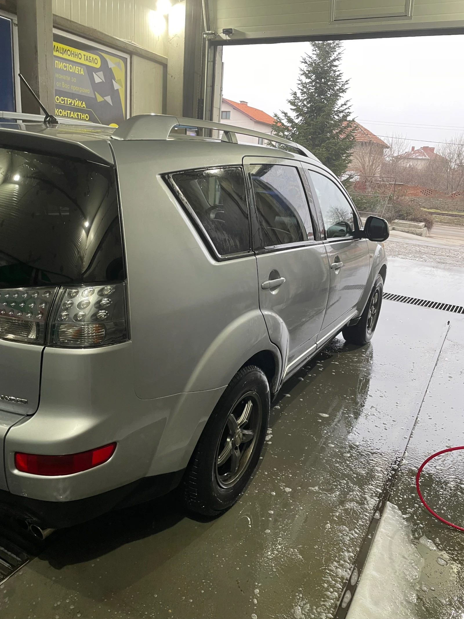 Mitsubishi Outlander, снимка 10 - Автомобили и джипове - 54682563