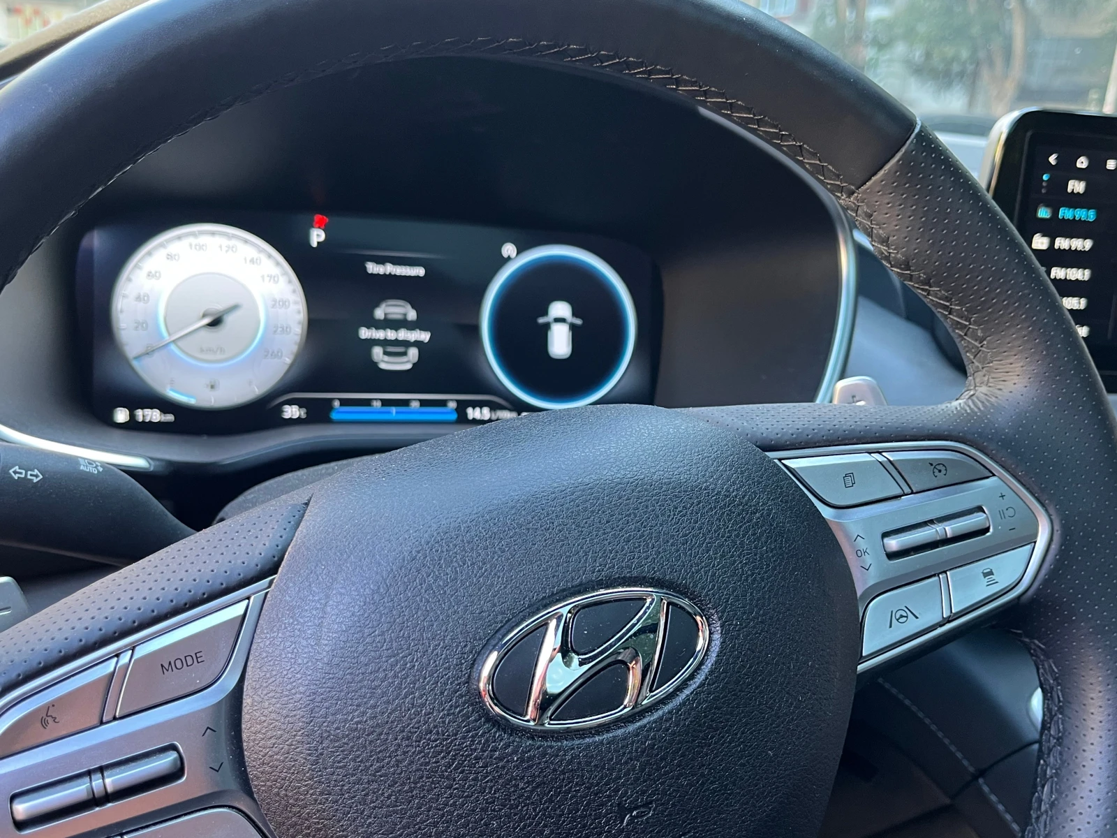 Hyundai Santa fe Calligraphy, снимка 15 - Автомобили и джипове - 54867839