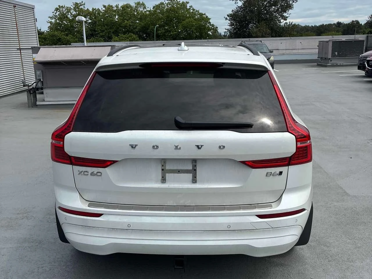 Volvo XC60 Momentum | CARFAX | БЕЗ ПЪРВОНАЧАЛНА ВНОСКА, снимка 4 - Автомобили и джипове - 55081830