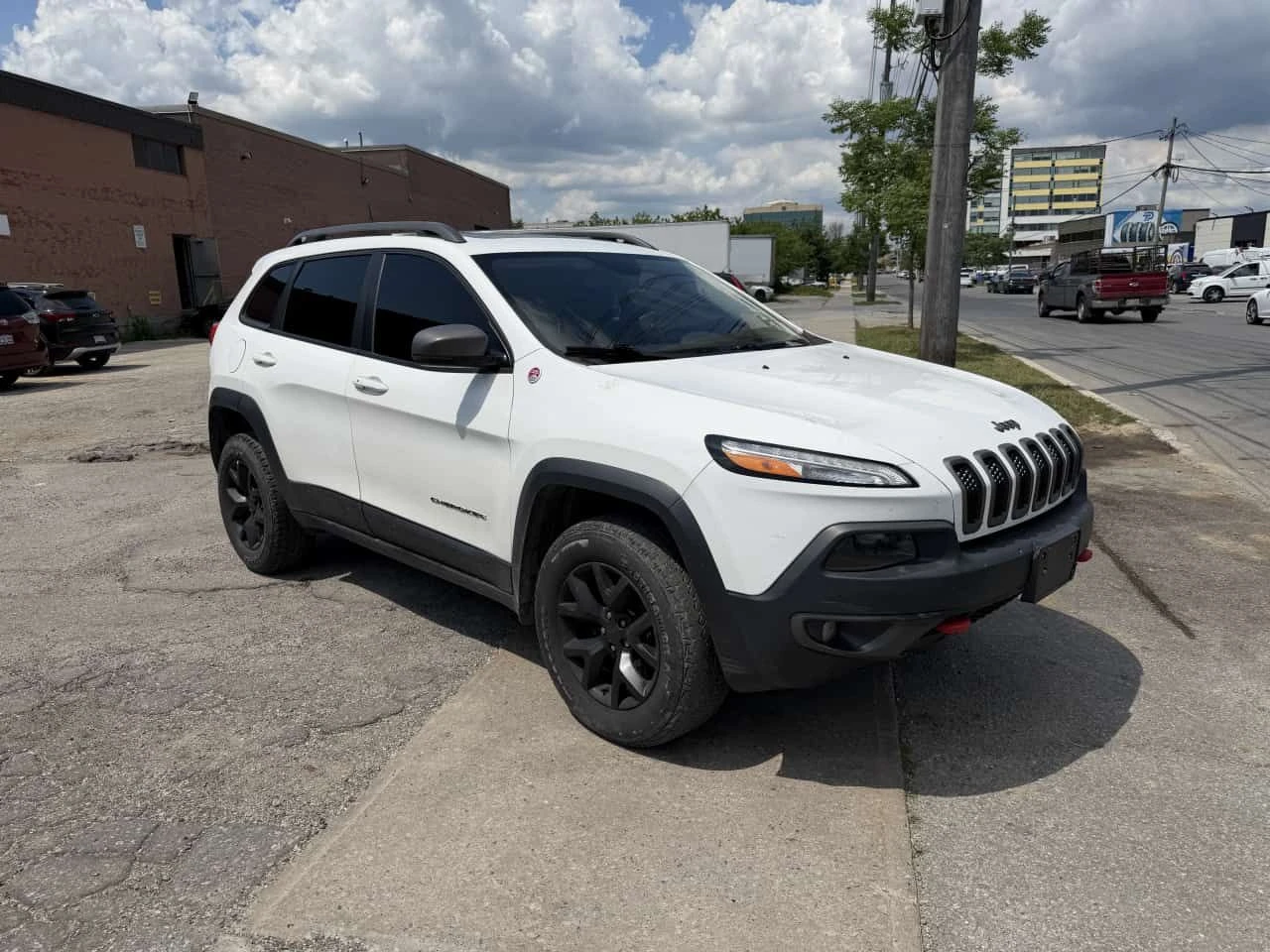 Jeep Cherokee * Trailhawk Leather Plus * CARFAX * ЦЕНА ДО БГ, снимка 5 - Автомобили и джипове - 55245630