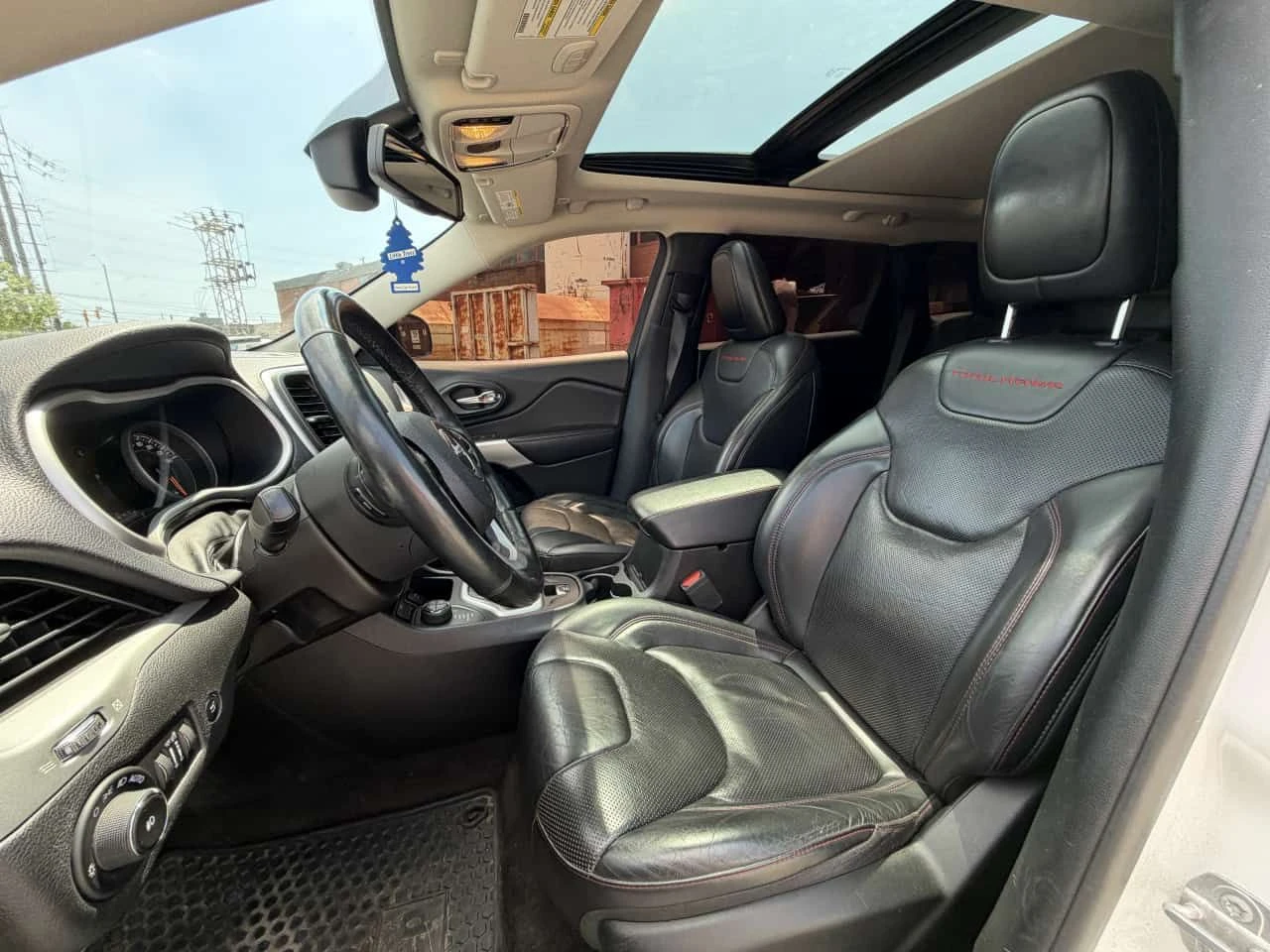 Jeep Cherokee * Trailhawk Leather Plus * CARFAX * ЦЕНА ДО БГ, снимка 10 - Автомобили и джипове - 55245630