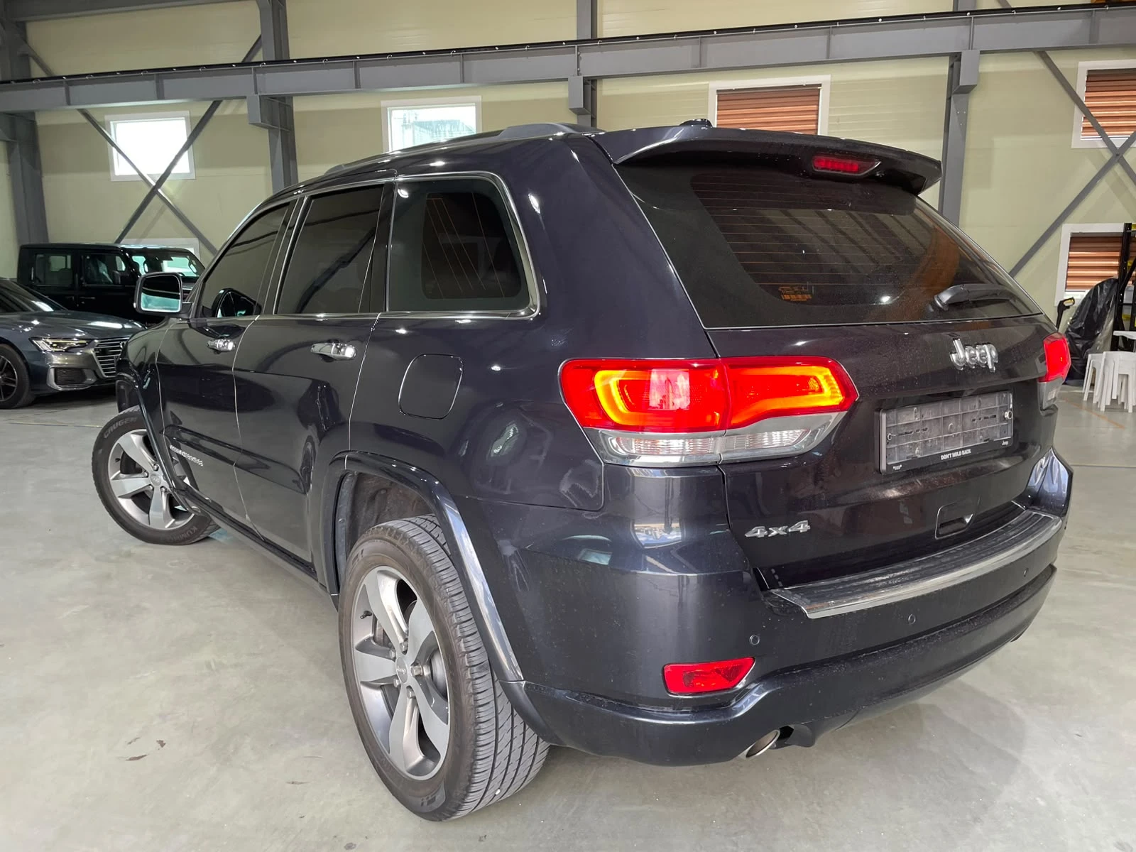 Jeep Grand cherokee 3.6 V6 ! Overland !, снимка 6 - Автомобили и джипове - 55283661