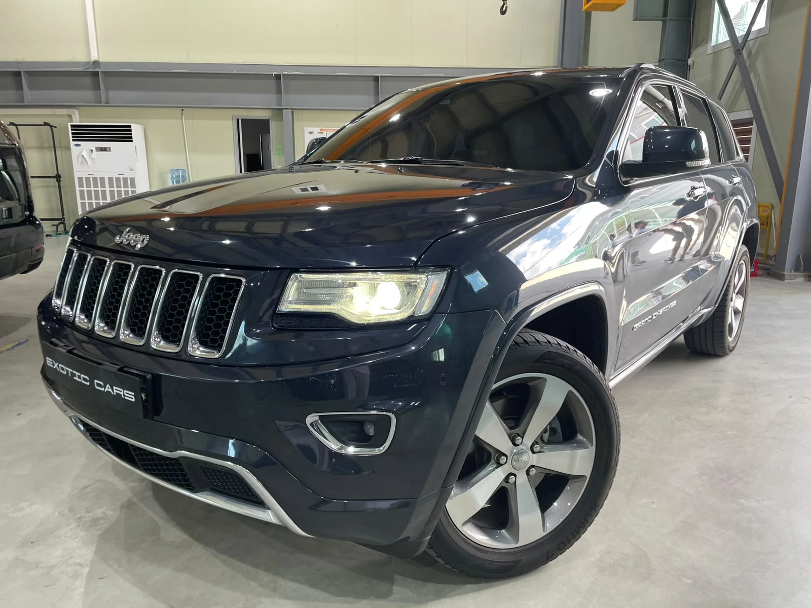 Jeep Grand cherokee 3.6 V6 ! Overland !, снимка 3 - Автомобили и джипове - 55283661