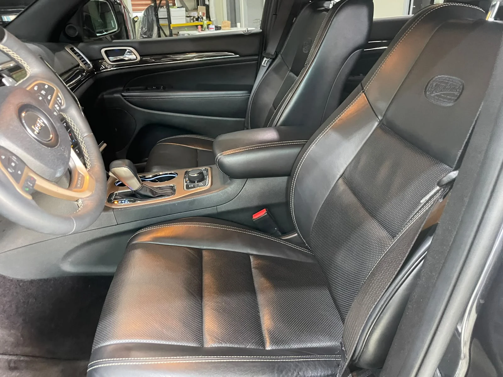 Jeep Grand cherokee 3.6 V6 ! Overland !, снимка 7 - Автомобили и джипове - 55283661