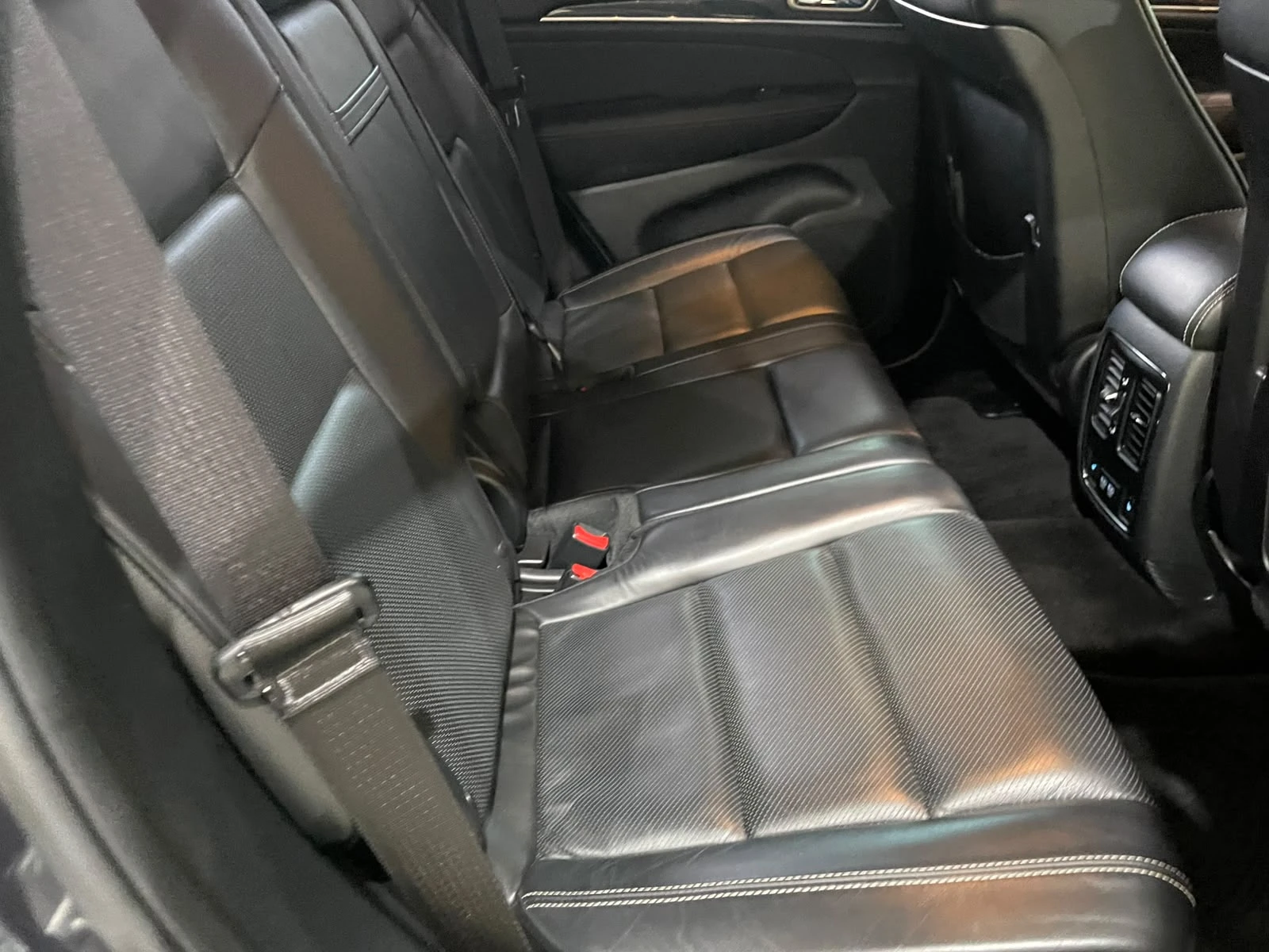 Jeep Grand cherokee 3.6 V6 ! Overland !, снимка 12 - Автомобили и джипове - 55283661