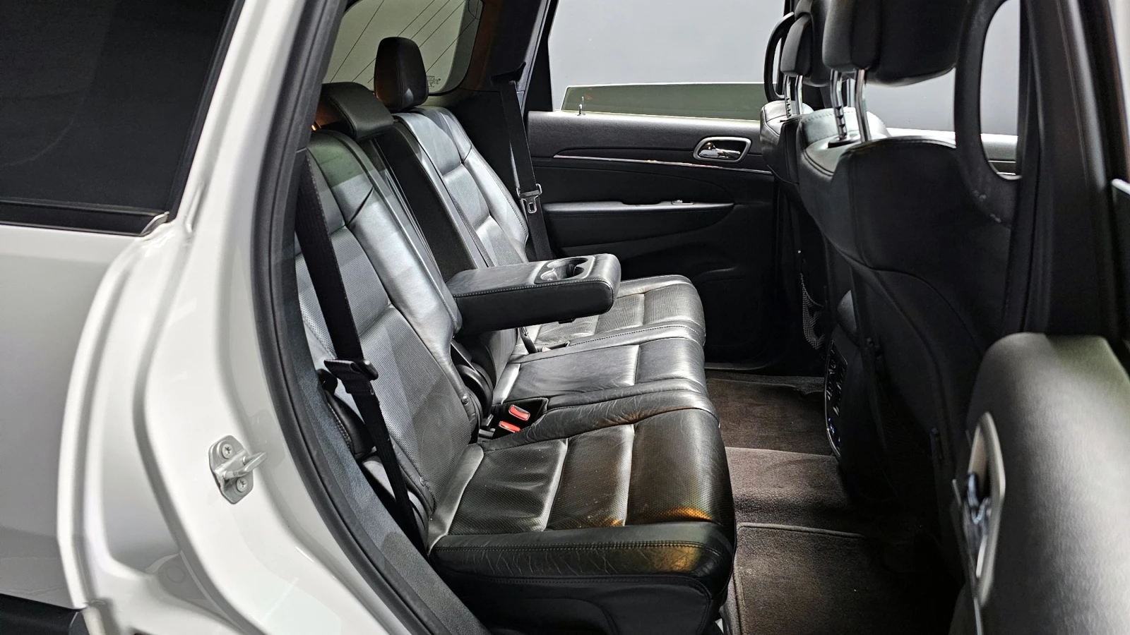 Jeep Grand cherokee Limited 3.6 Pentastar 4x4, снимка 11 - Автомобили и джипове - 55481782
