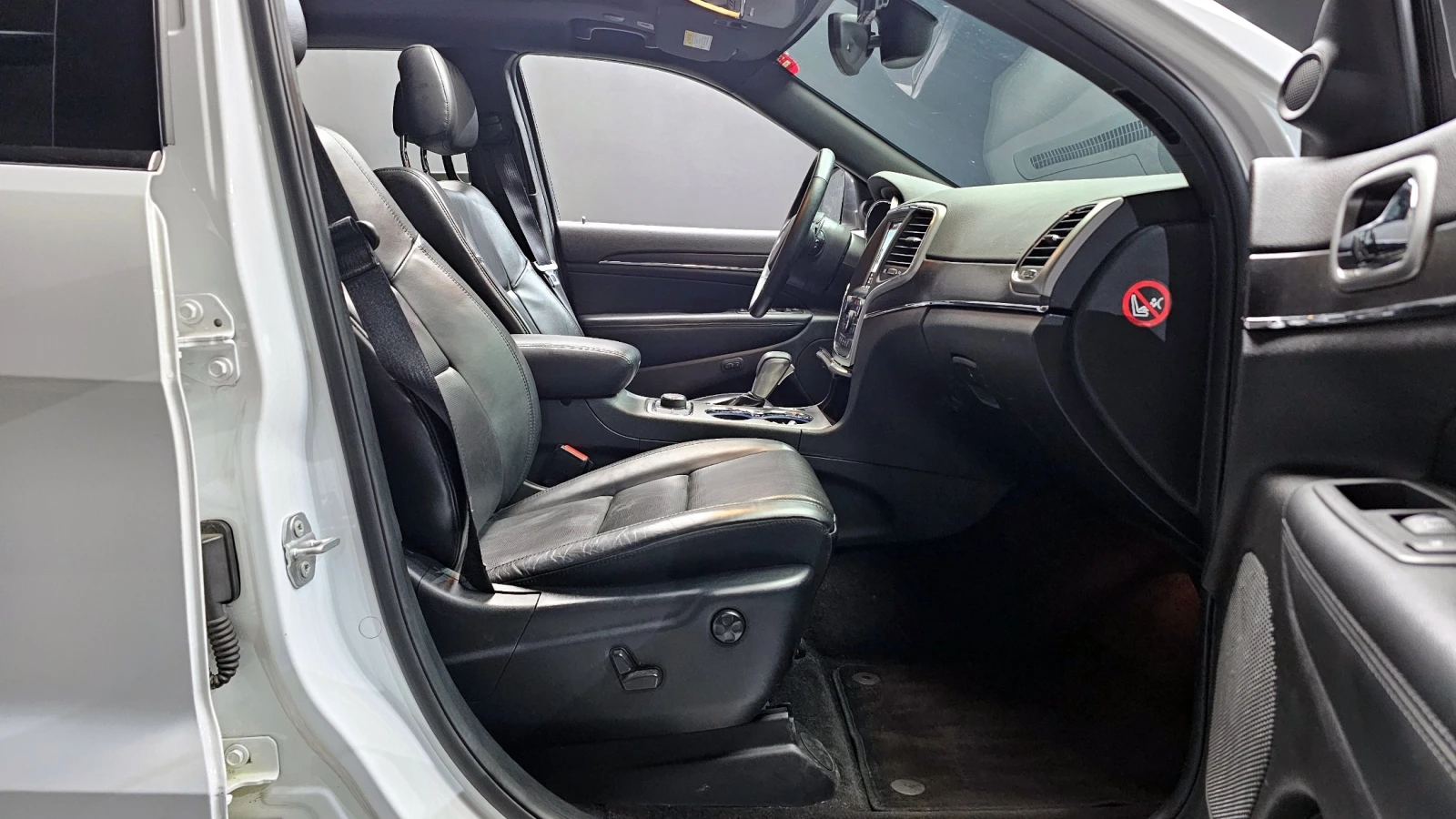 Jeep Grand cherokee Limited 3.6 Pentastar 4x4, снимка 10 - Автомобили и джипове - 55481782