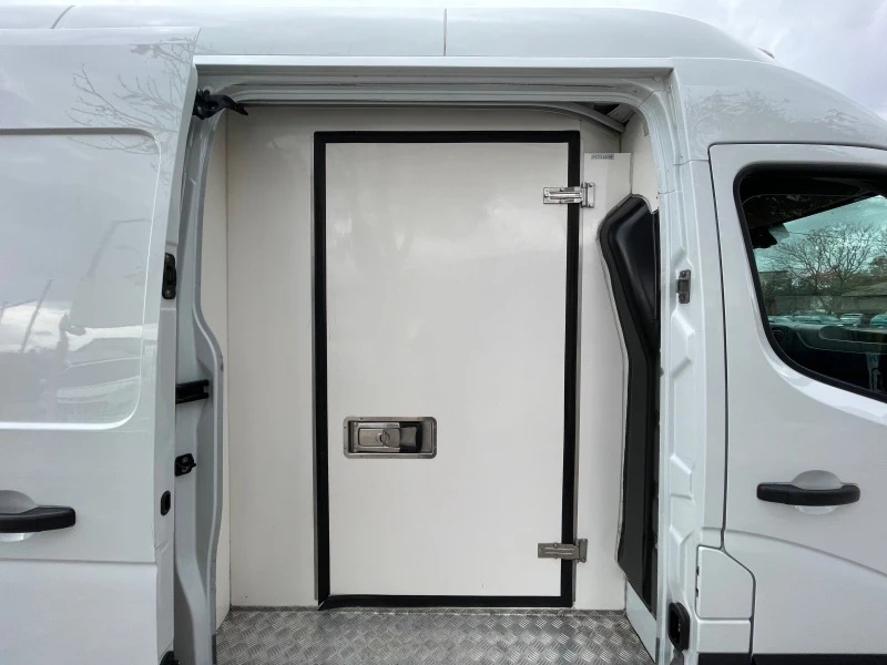 Renault Master 2.3 dCI L3H3 ХЛАДИЛЕН, снимка 15 - Бусове и автобуси - 43184831