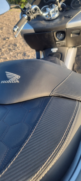 Honda Forza 250i Leo Vince, снимка 13 - Мотоциклети и мототехника - 45404004