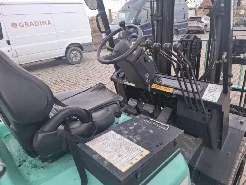 Мотокар Yale Бензинов двигател, снимка 5 - Индустриална техника - 52466126