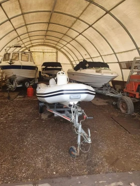 Надуваема лодка Valiant D380, снимка 1