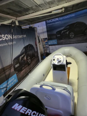 Надуваема лодка Valiant D380, снимка 8